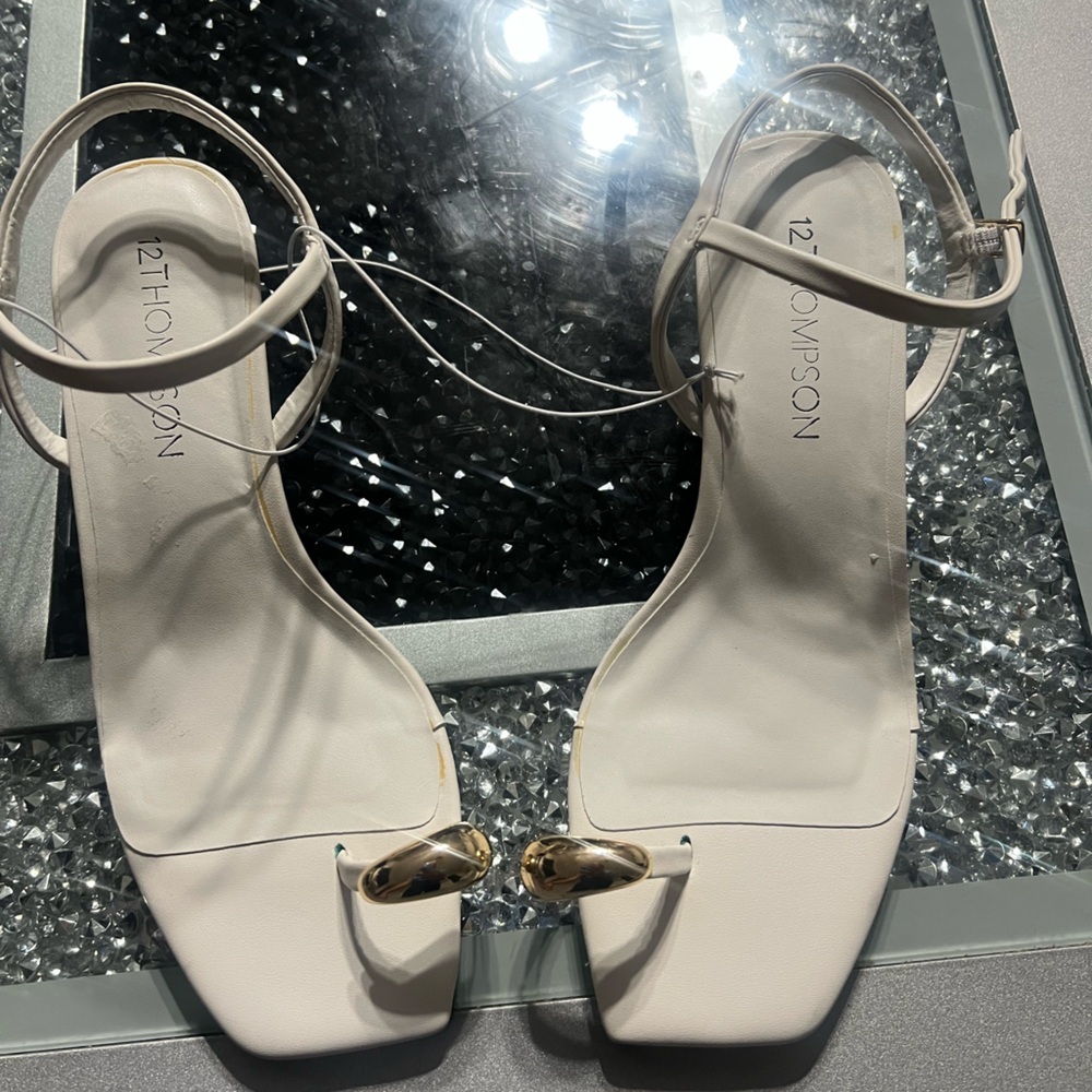 Thompson Cream Heels with Gold Accent